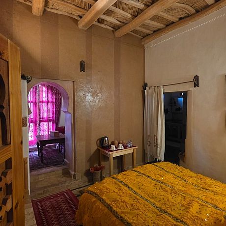 Ansicht Doppelzimmer mit Holzdecke
