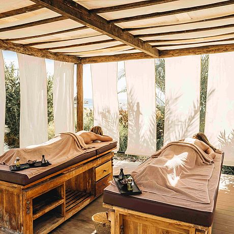 Blick auf Outdoor Massagebereich