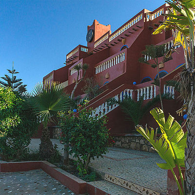 Hotel la Dune Vorderansicht Pflanzen