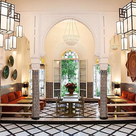 Ansicht Riad-Lobby mit Säulen