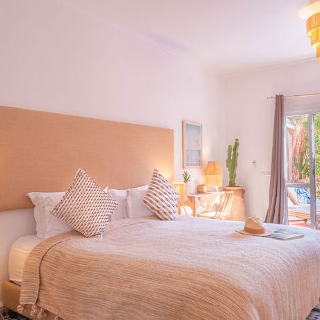 Blick auf ein Bett