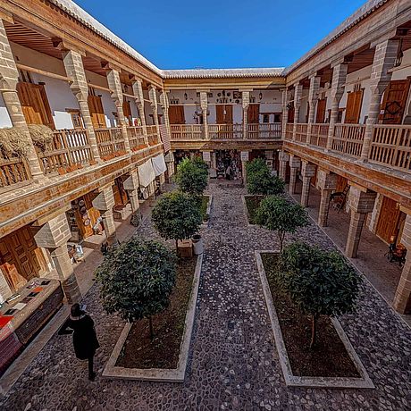 Blick in Innenhof eines Foundouk