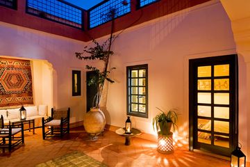 Cadi Boutique Hotel Mastersuite Innenhof